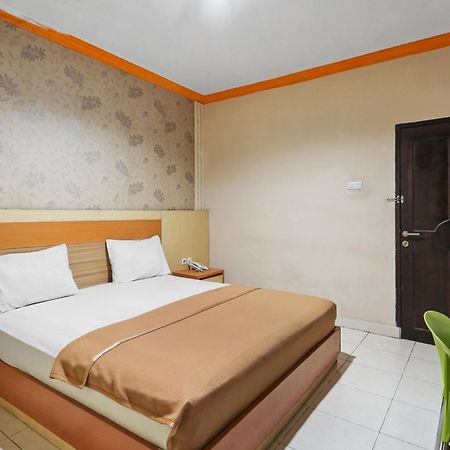 Collection O 93163 Hotel Grand Kartika Parepare المظهر الخارجي الصورة