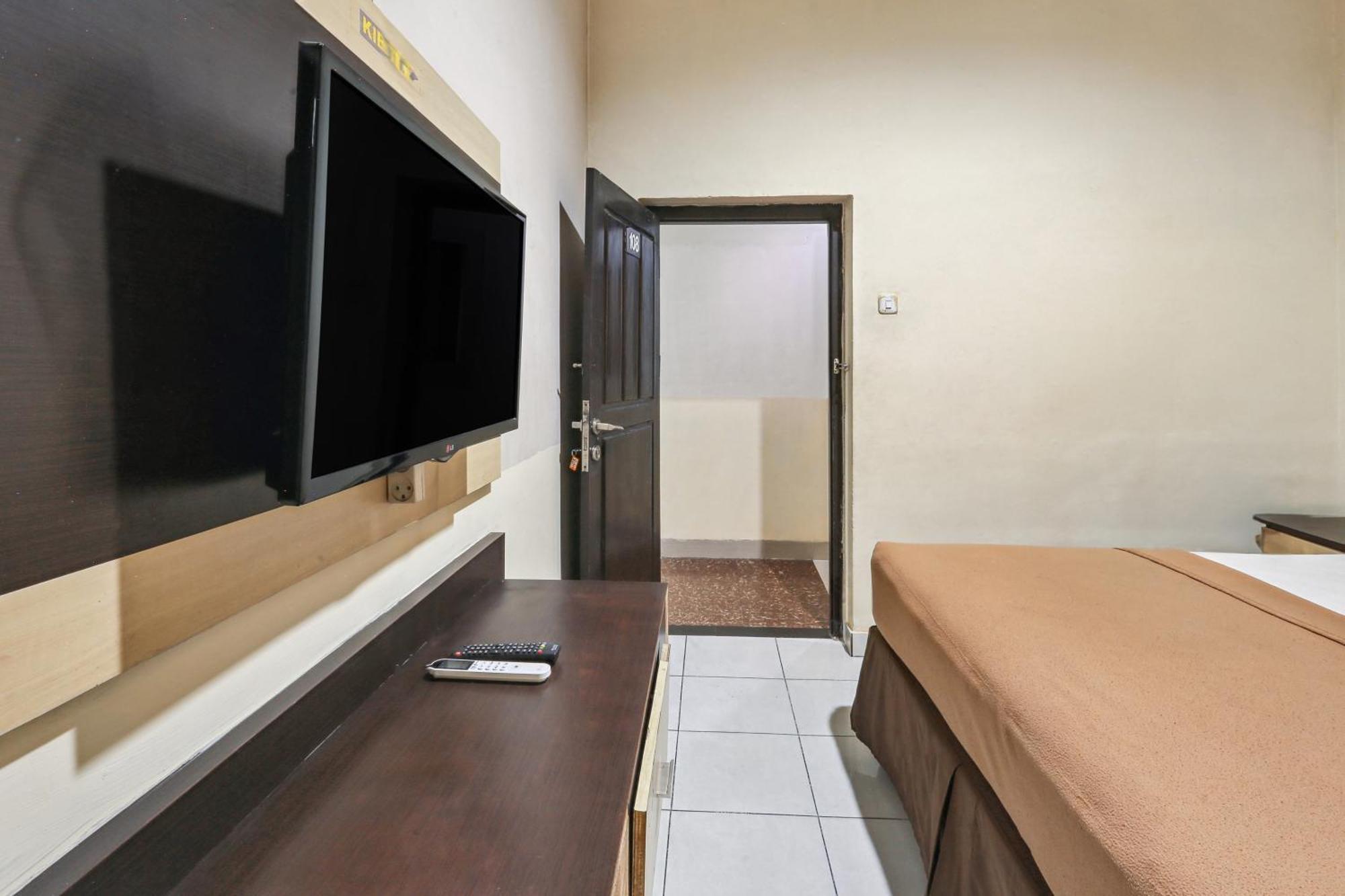 Collection O 93163 Hotel Grand Kartika Parepare المظهر الخارجي الصورة