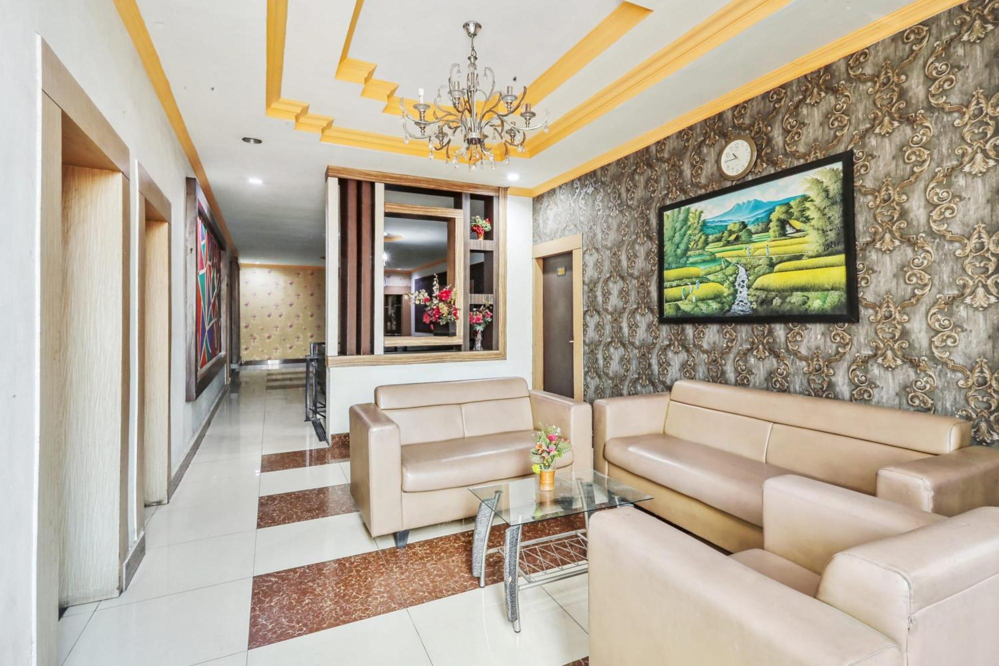 Collection O 93163 Hotel Grand Kartika Parepare المظهر الخارجي الصورة